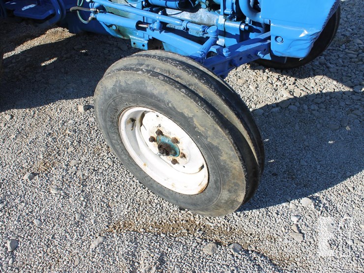 ford-4000-image-9