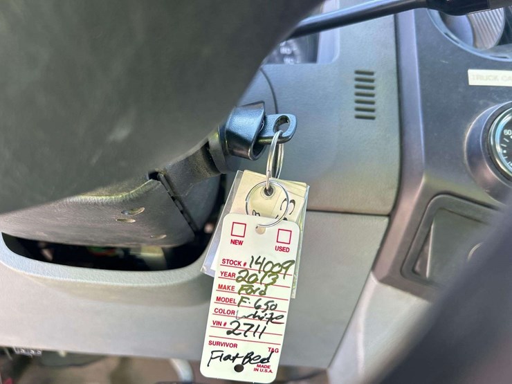 2013-ford-f650-image-27
