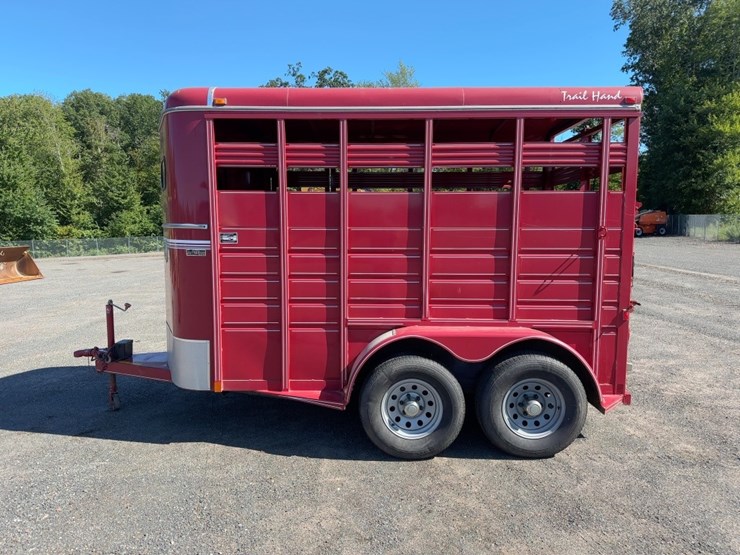 2002-bison-612hpt-12'-t/a-livestock-trailer-image-2