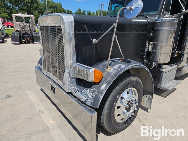 1998-peterbilt-379-image-11