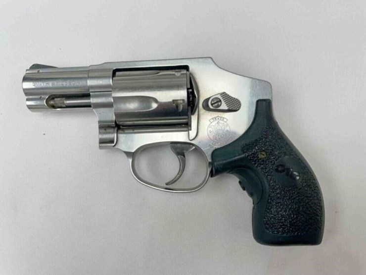 smith-&-wesson-357-mag-revolver-image-1
