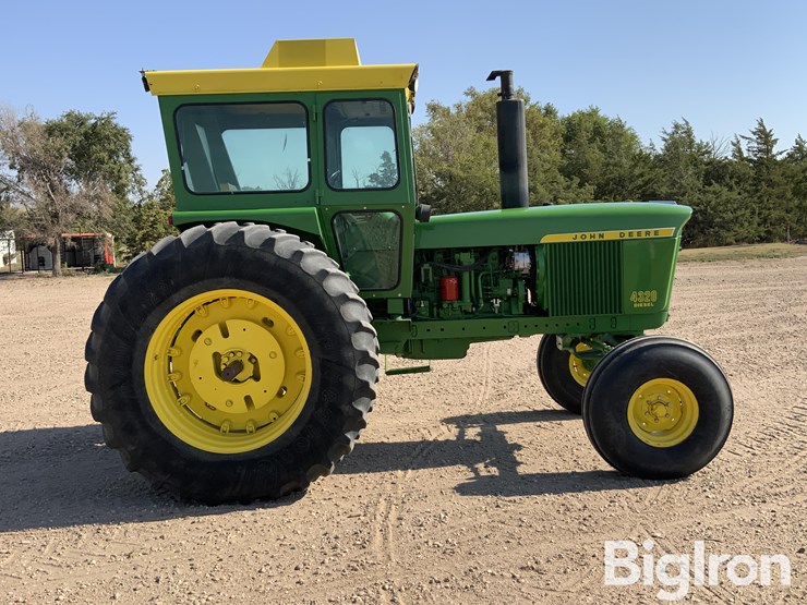 1972-john-deere-4320-image-4