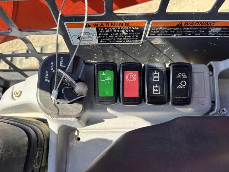 2019-kubota-svl75-2-image-27