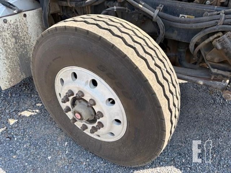 2006-kenworth-t800-image-25