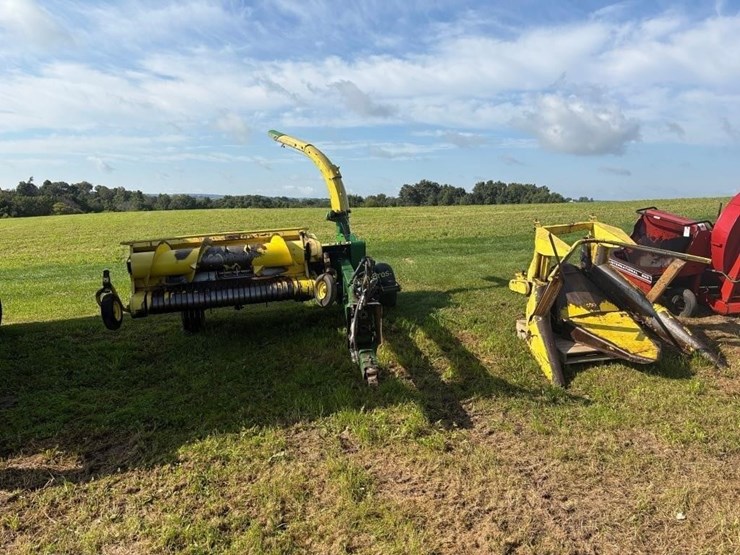john-deere-3950-image-1