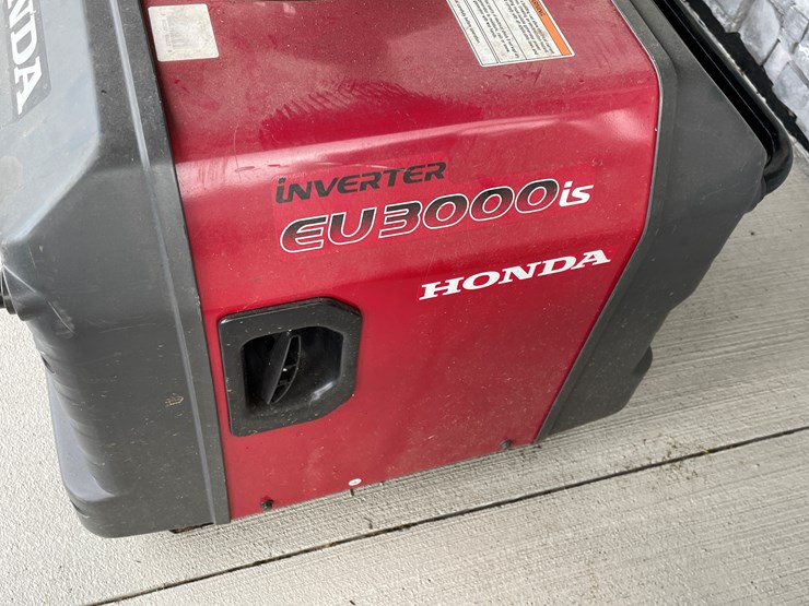 honda-eu3000is-image-7