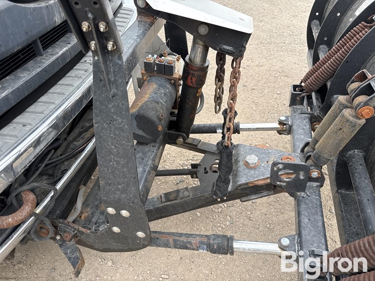 2013-ford-f550-xlt-image-13