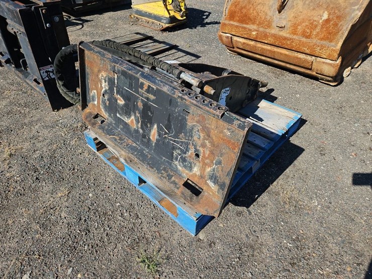 bobcat-hydraulic-breaker-hammer-image-3