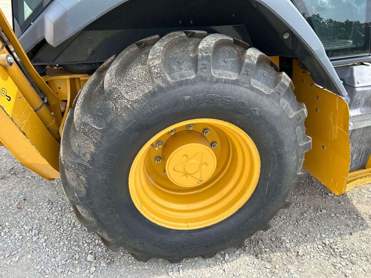 2018-deere-310l-image-29