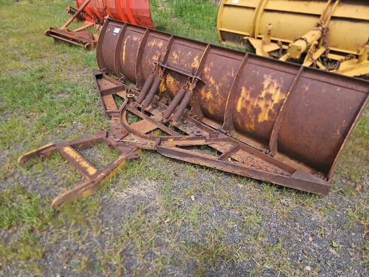 9'-snow-plow-with-boce-image-3