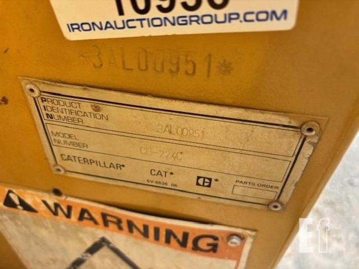 1997-caterpillar-cb-224c-image-5