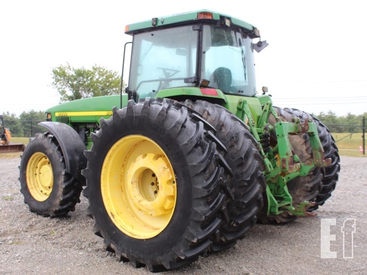 john-deere-8200-image-3