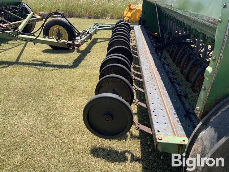 john-deere-8300-image-17