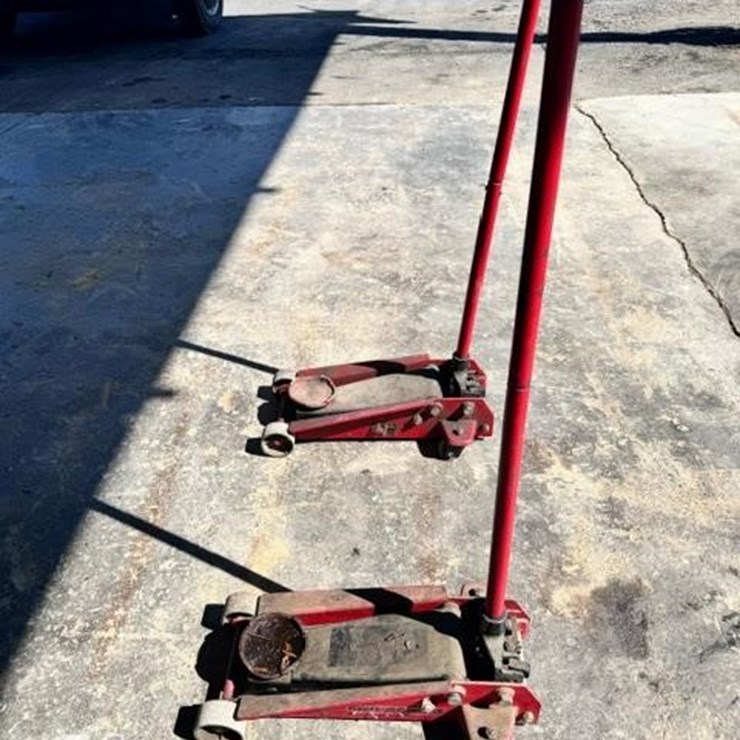(2) PRO SERIES HYD FLOOR JACKS