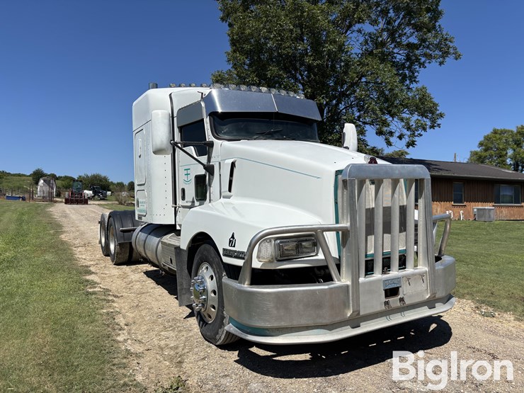 2007-kenworth-t600-image-3