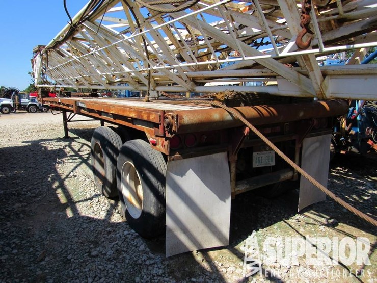 (x)-1981-lufkin-40'-t/a-oilfield-float,-vin-1ld1b1-image-2