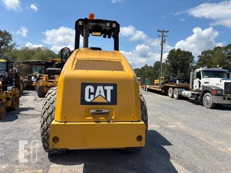 2016-caterpillar-cs54b-image-4