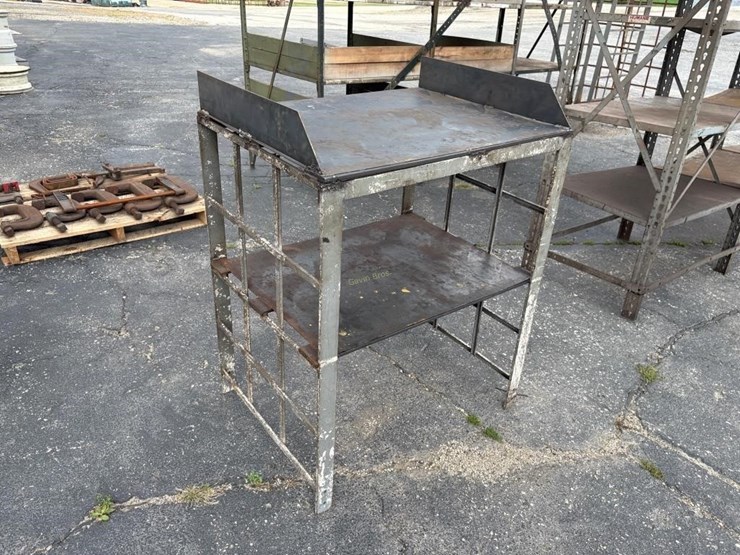 metal-work-bench-image-1