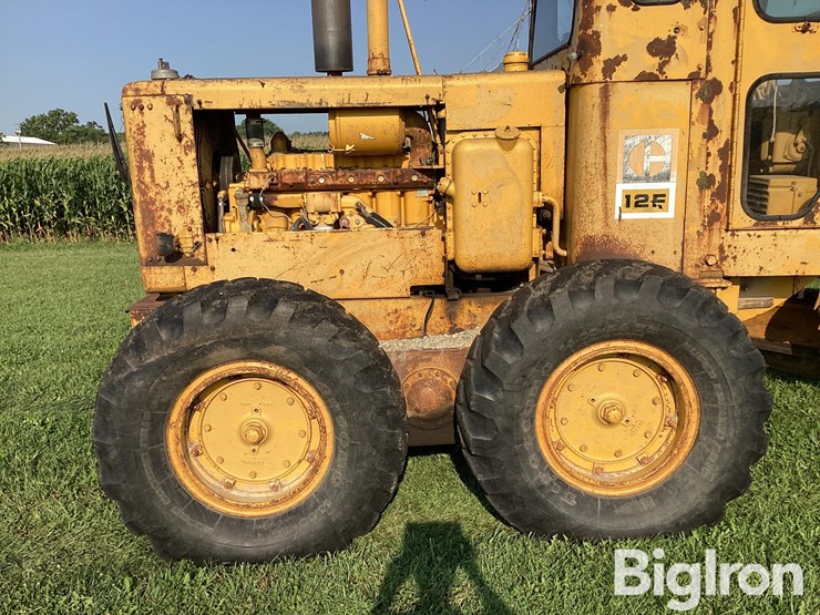 1973-caterpillar-12f-image-19