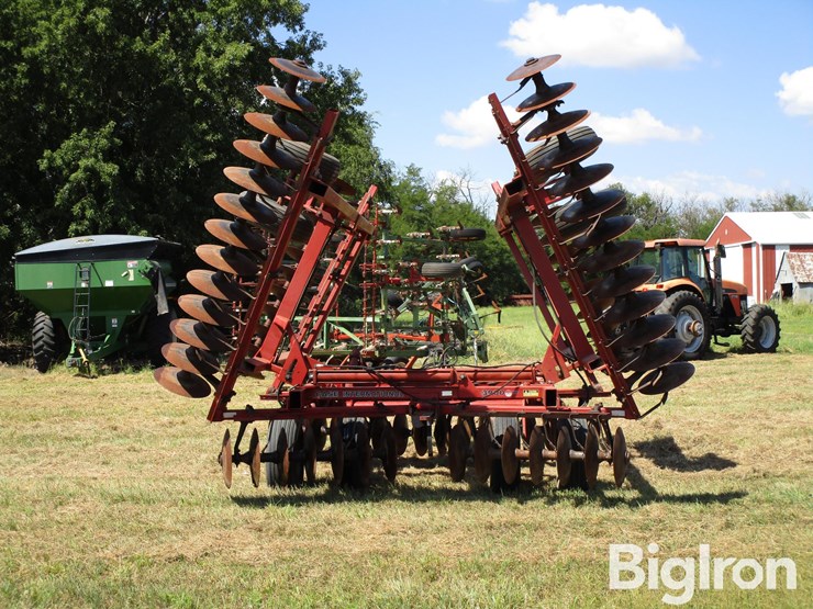 case-ih-3900-image-6