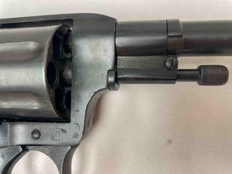 1944-nagant-revolver-image-19