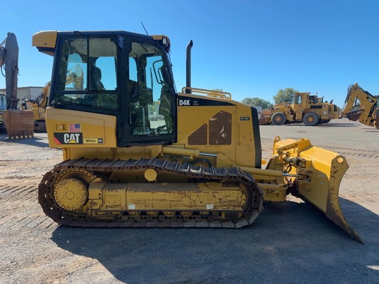 2011-caterpillar-d4k-xl-image-6