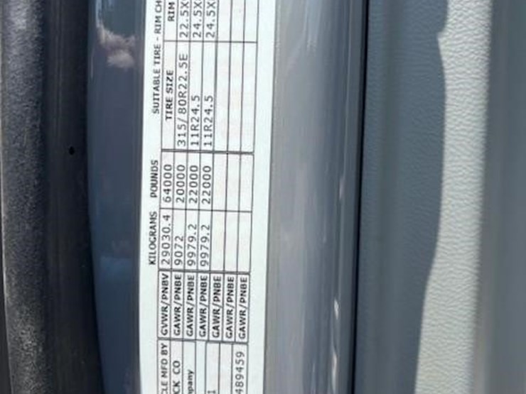 2022-kenworth-t880-image-20