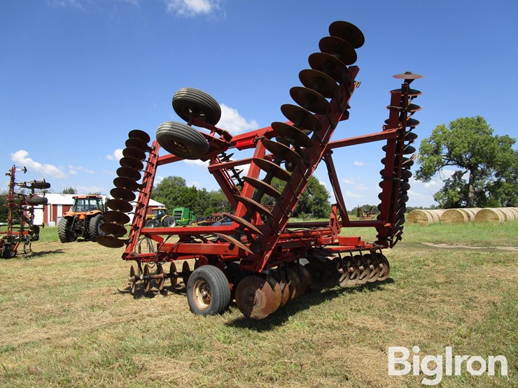 case-ih-3900-image-7