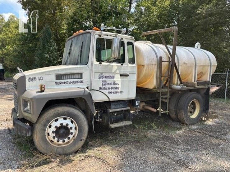 1997-mack-midliner-cs300-image-1