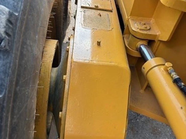 1998-komatsu-gd530a-2cy-image-23