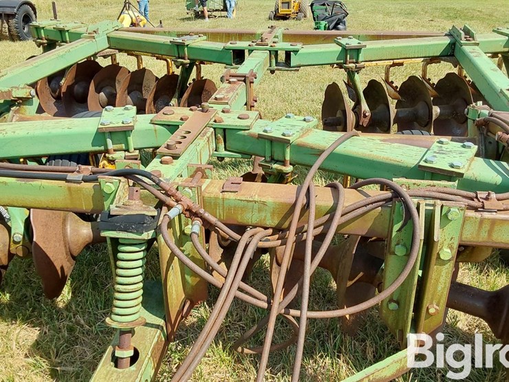 john-deere-1630-image-11