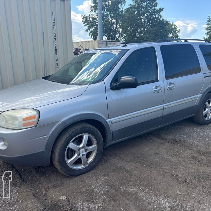 2005 PONTIAC MONTANA