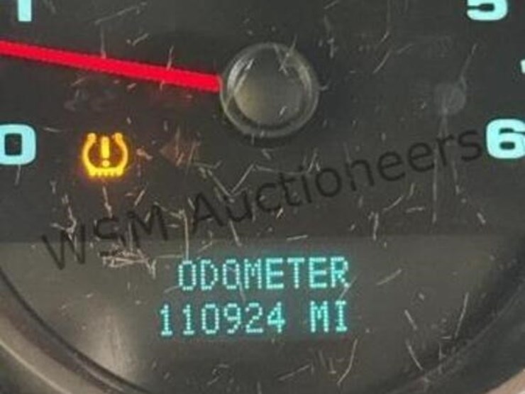2012-chevrolet-silverado-1500-image-17