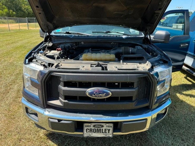 2017-ford-f150-xl-image-5