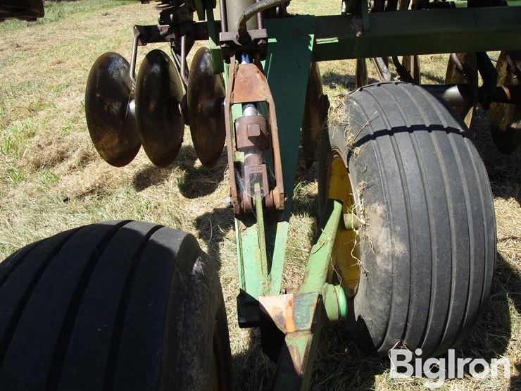 john-deere-712-image-19