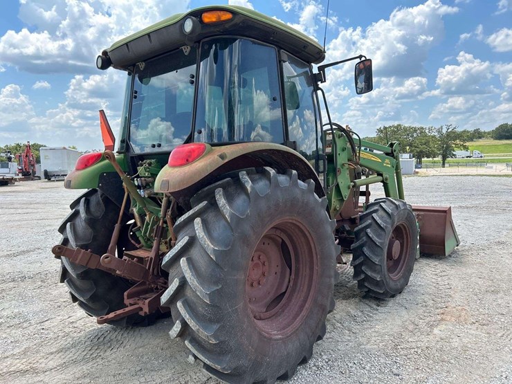 2011-john-deere-5075m-image-3