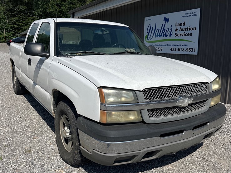 2003-chevrolet-silverado-image-2
