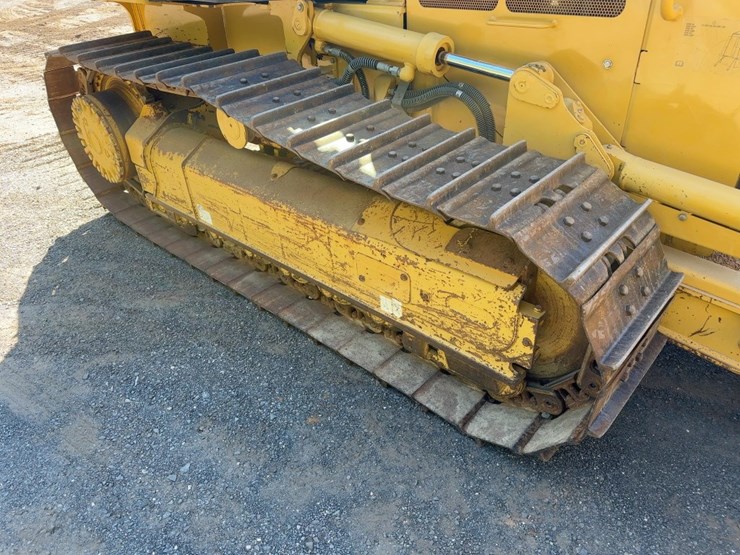 2011-caterpillar-d4k-xl-image-14