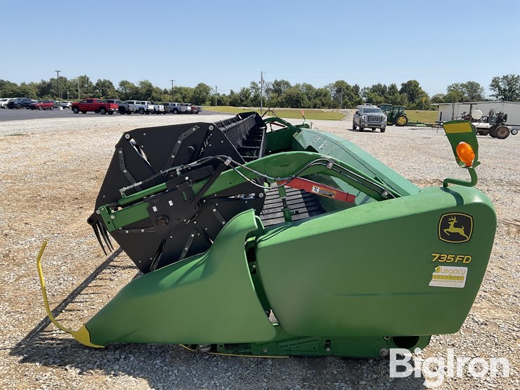 2019-john-deere-735fd-image-8