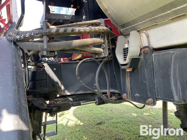2019-case-ih-patriot-4440-image-14