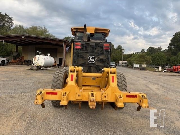 2009-deere-670g-image-4