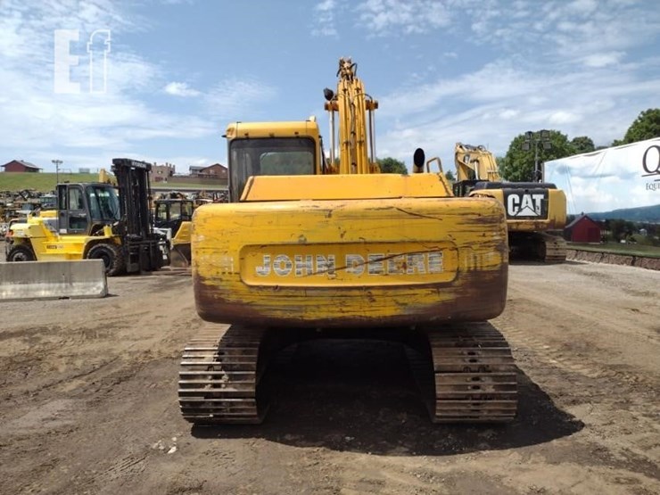 1992-deere-490e-image-4
