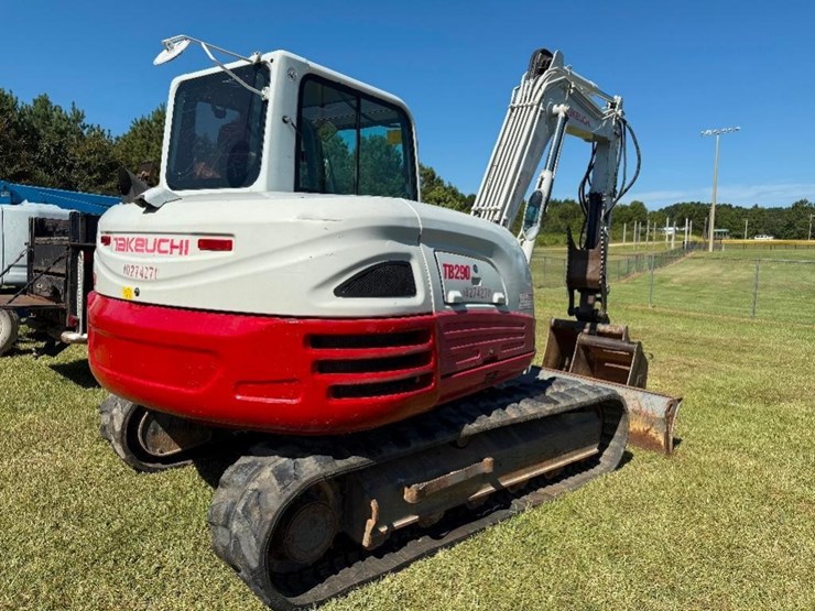 takeuchi-tb290-image-14