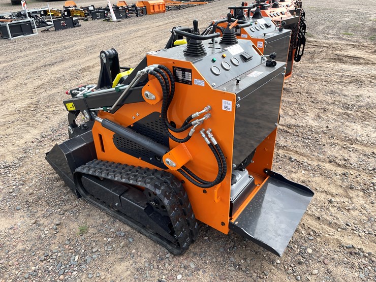 #9364-•-unused-2025-landhero-mini-skid-steer-loader-image-8