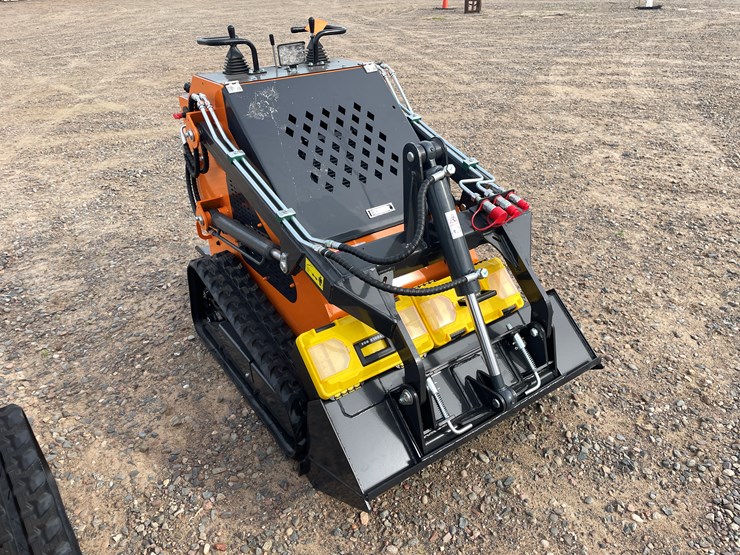 #9084-•-unused-2025-landhero-mini-skid-steer-loader-image-5
