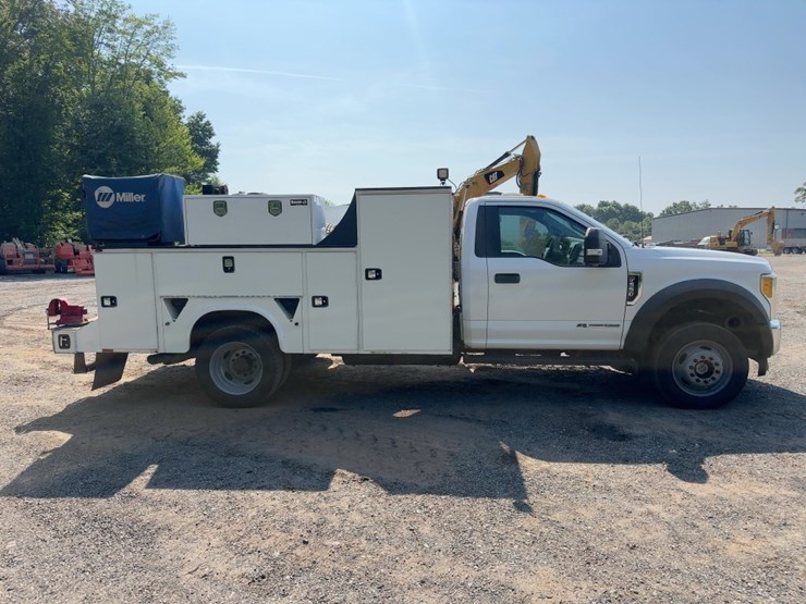 2017-ford-f550-xl-image-6