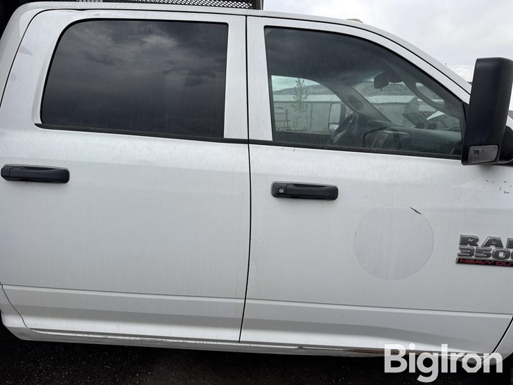 2014-ram-3500-4x4-crew-cab-flatbed-service-truck-image-20