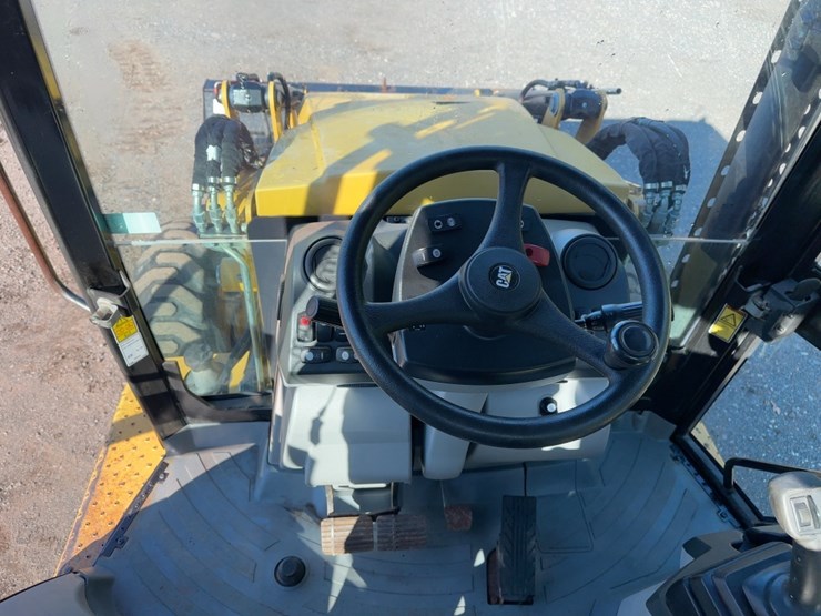 2013-caterpillar-420f-it-image-29