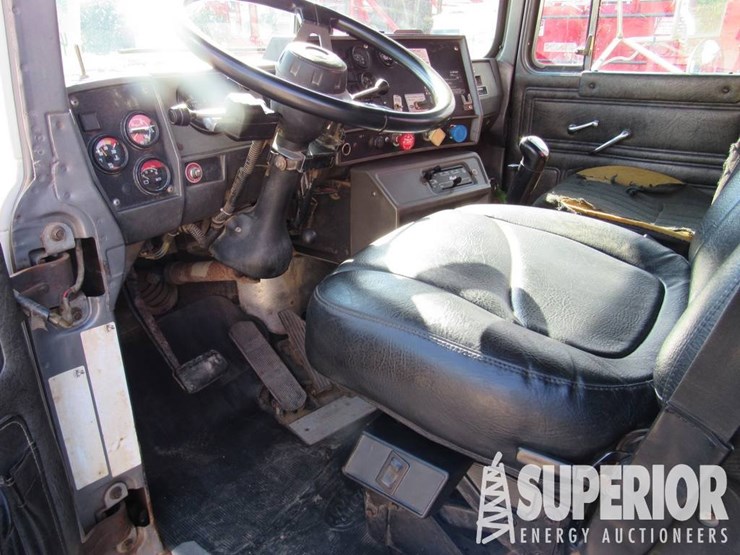 1998-mack-rd688s-image-5