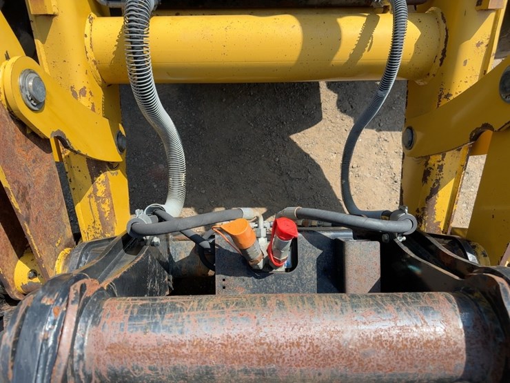 2013-caterpillar-420f-it-image-12